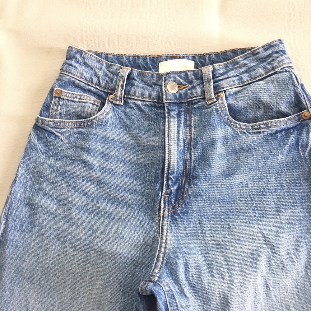 H&M High Rise Wide Leg Jeans Women's Size 4 or 25x29 Denim Light Wash Baggy - Picture 2 of 11